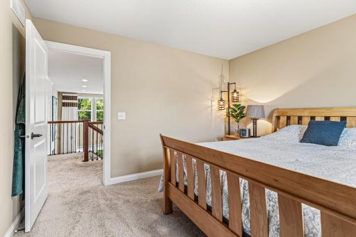Welcome to 1179 Maple Lane W - Roseville