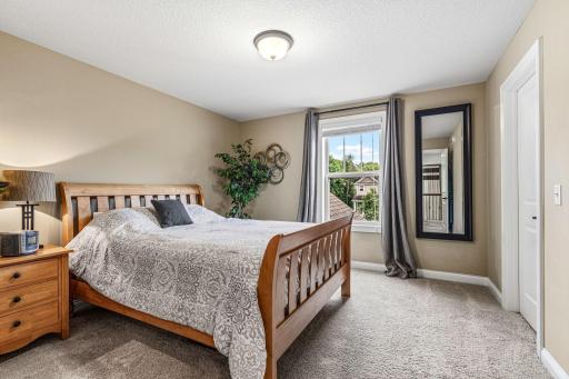 Welcome to 1179 Maple Lane W - Roseville