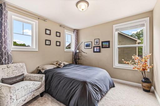 Welcome to 1179 Maple Lane W - Roseville