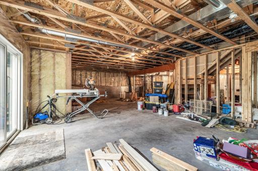 Welcome to 1179 Maple Lane W - Roseville