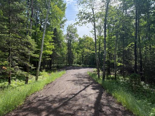 TBD Arnold Rd., Duluth, MN 55803
