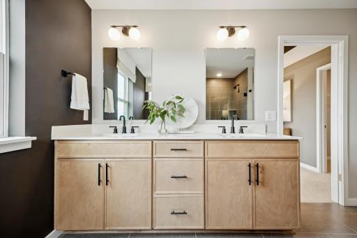 PUL-MIN-Prairie Dunes-Continental- Owners Bath Suite 3.jpg