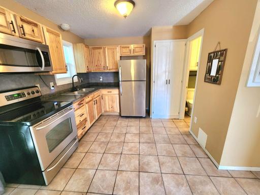 1289 Northdale Boulevard NW, Minneapolis, MN 55448