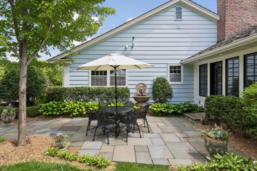Paved Patio, perfect for cocktail or garden parties, entertaining in general or sit and read a book with breeze coming from lake
