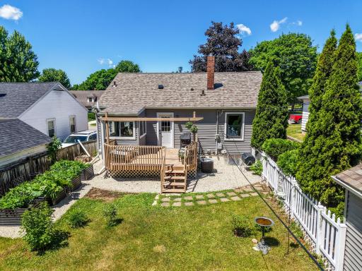 1550 7 1/2 Avenue NE, Rochester, MN 55906