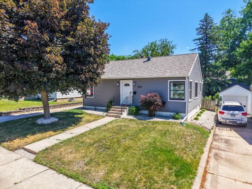 1550 7 1/2 Avenue NE, Rochester, MN 55906
