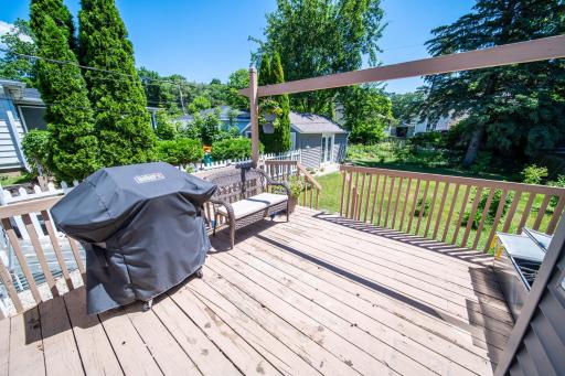 1550 7 1/2 Avenue NE, Rochester, MN 55906