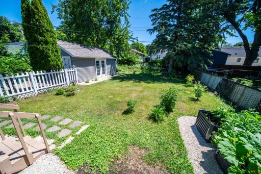 1550 7 1/2 Avenue NE, Rochester, MN 55906