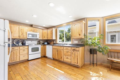 313 7th Street W, Canby, MN 56220