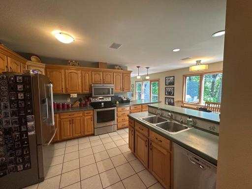Kitchen1.jpeg