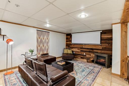 3-web-or-mls-5844-11th-Ave-03.jpg