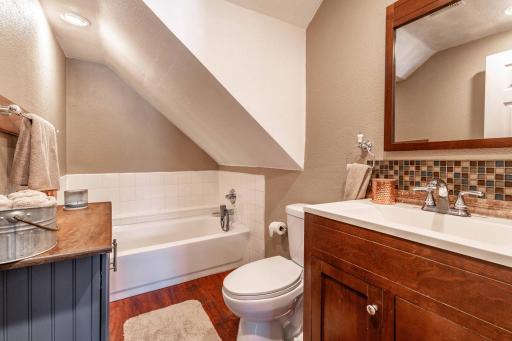 104 6th Avenue SW, Pelican Rapids, MN 56572
