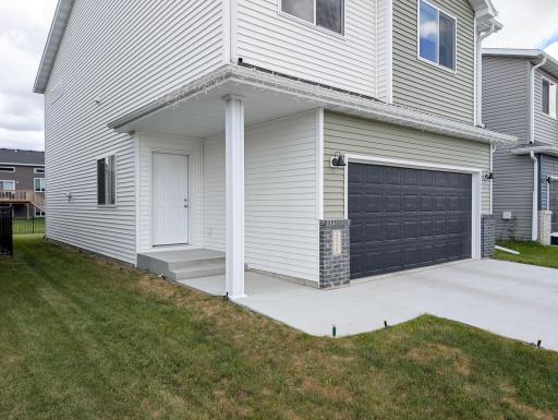 6058 Martin Lane W, West Fargo, ND 58078