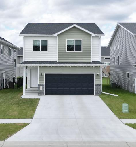 6058 Martin Lane W, West Fargo, ND 58078