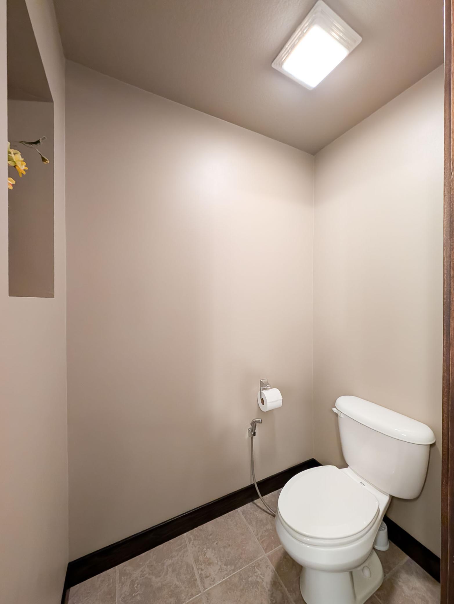 L2P044-182303536.jpg