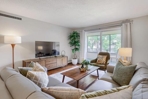 10600 43rd Avenue N, 202, Minneapolis, MN 55442
