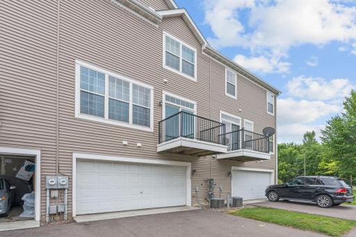 6-web-or-mls-1778 Riverside Dr-6.jpg