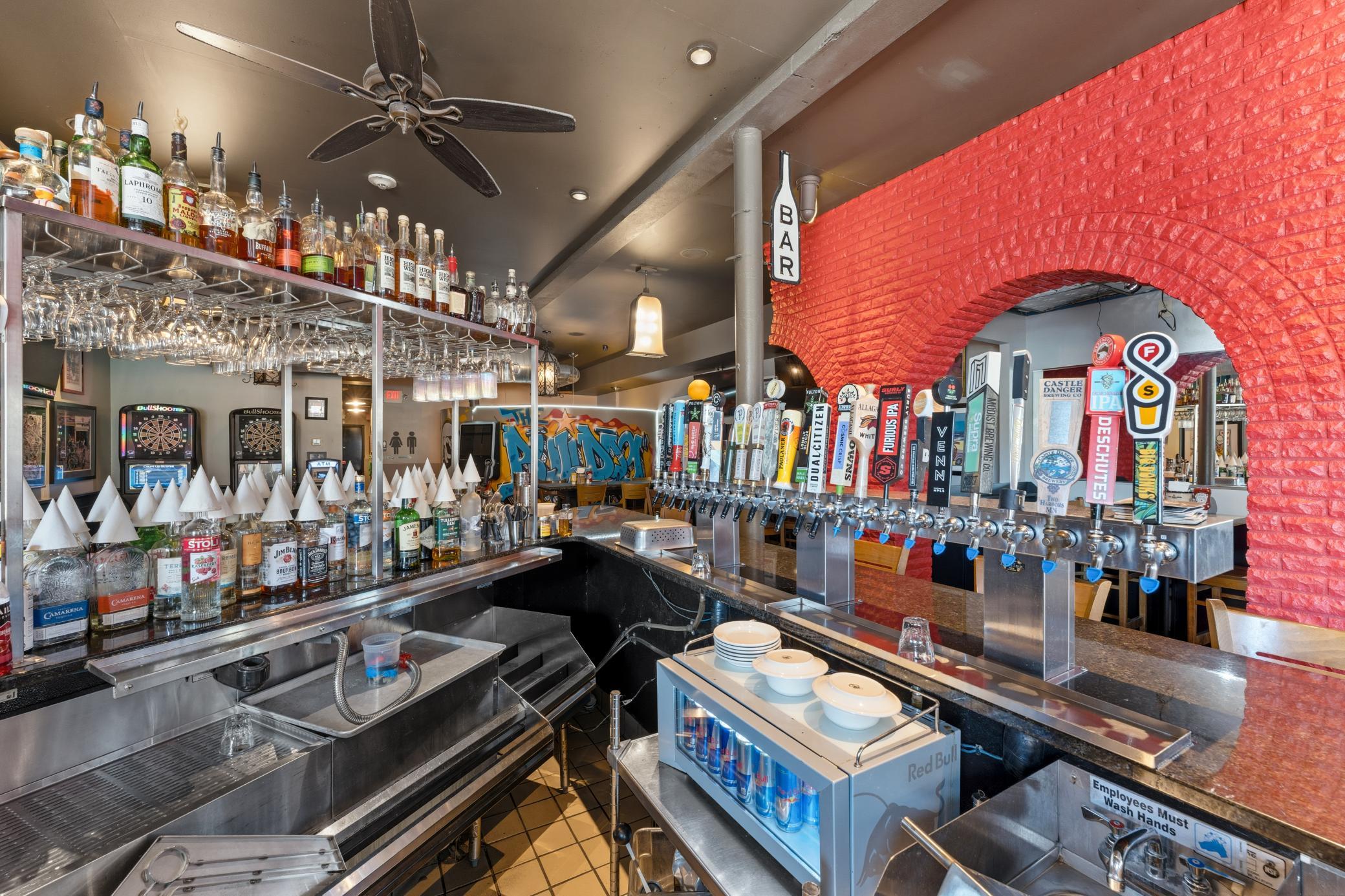 1111 Hennepin Bar Area 3.jpg