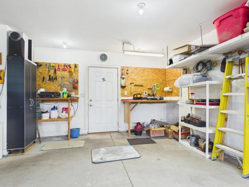 Garage Work Bench Area.jpg