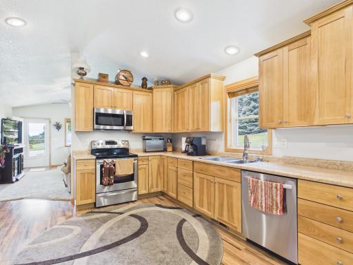 Kitchen 2.jpg