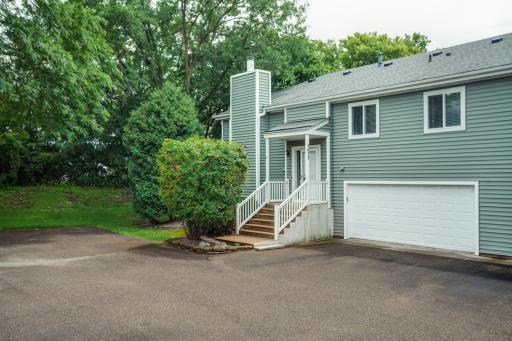 5653 Pompano Drive, Hopkins, MN 55343