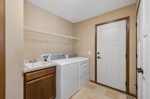 11763 Erskin Circle, Minneapolis, MN 55449