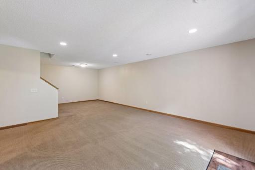 11763 Erskin Circle, Minneapolis, MN 55449
