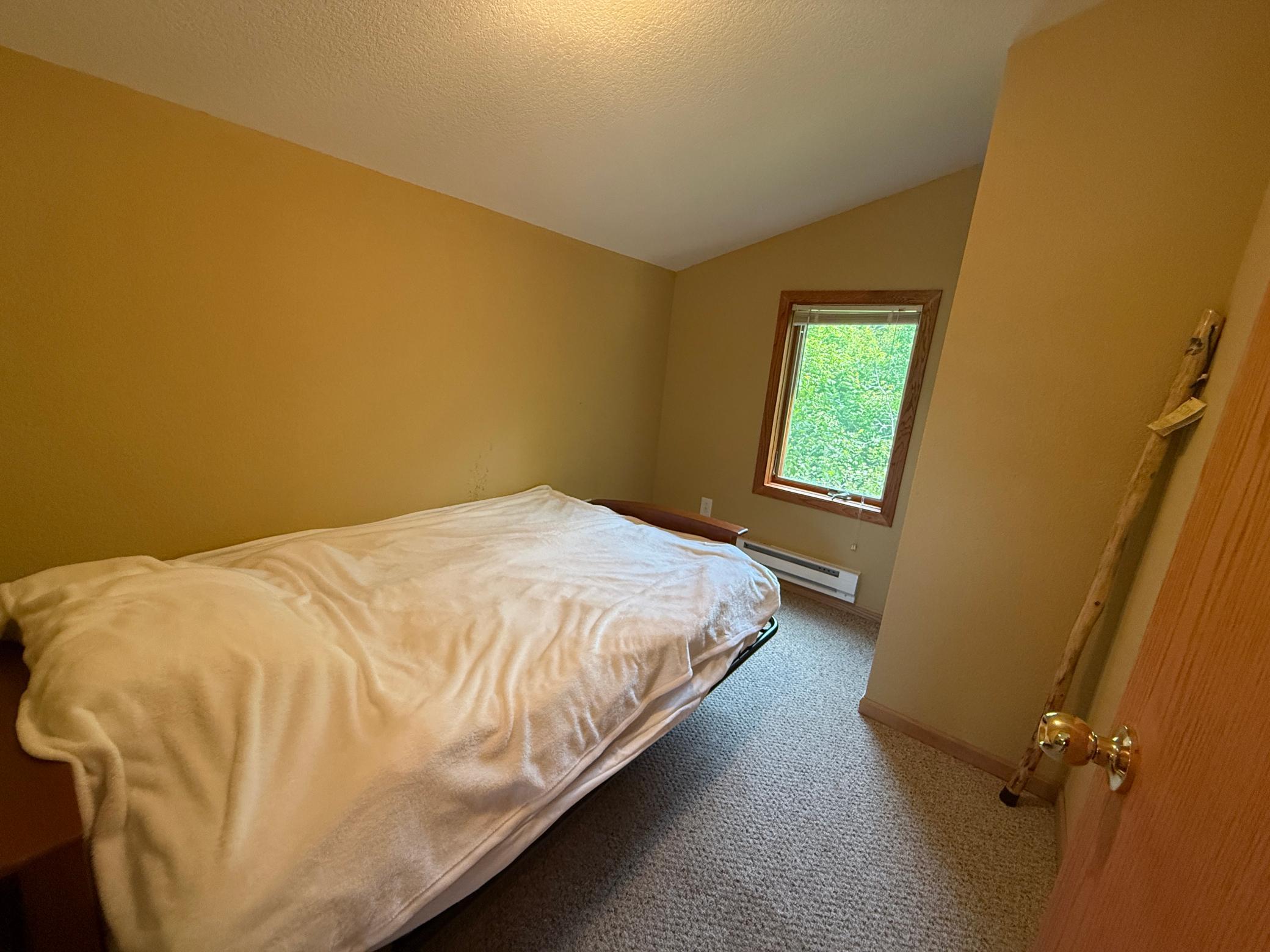 3rd upper bedroom