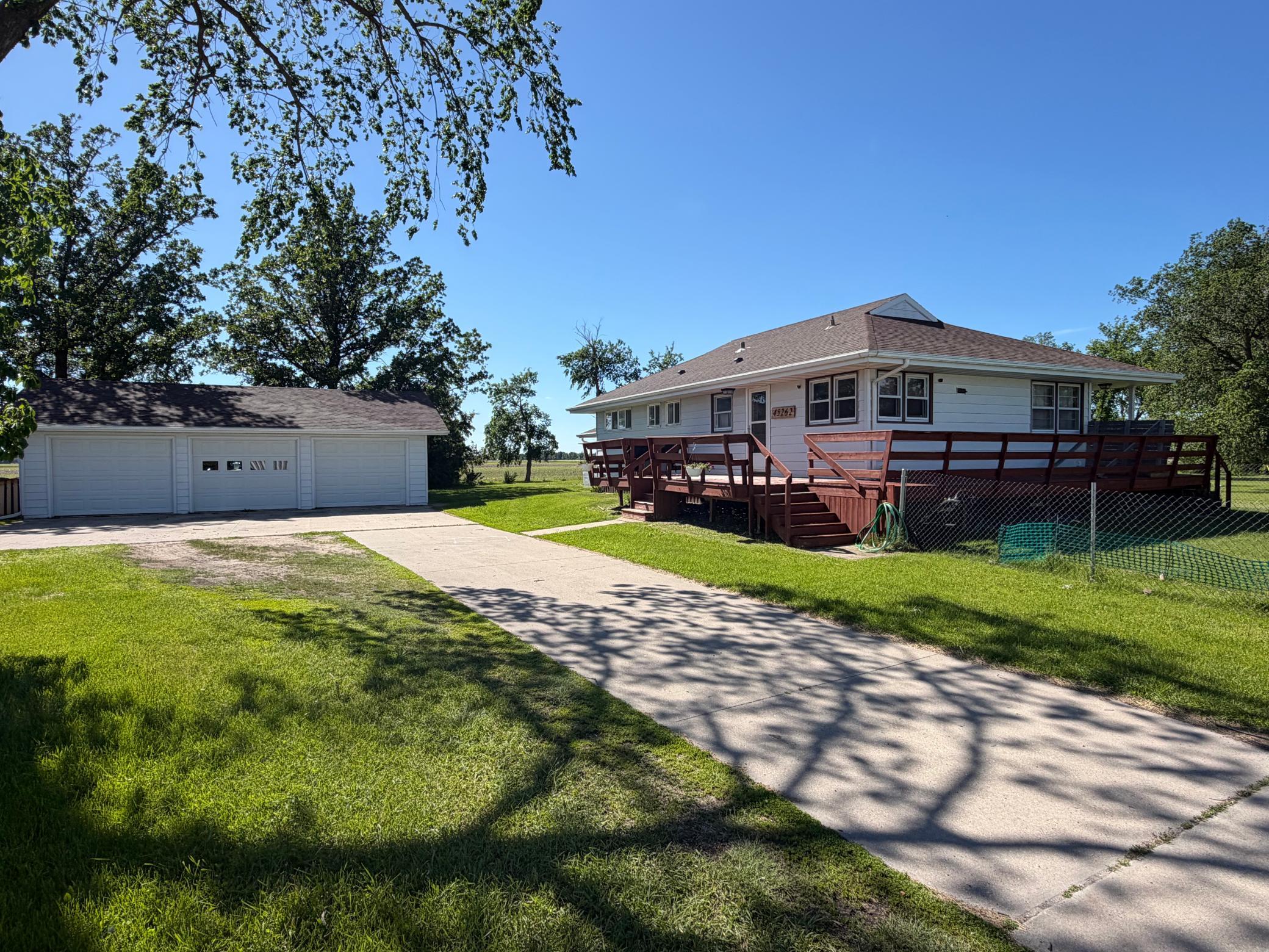 45268 State Highway 11, Roseau, MN 56751