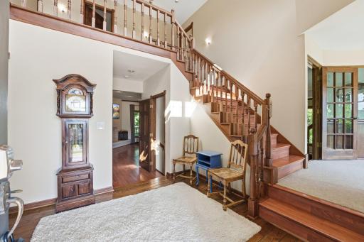 1451 Brookshire Court, Saint Paul, MN 55112