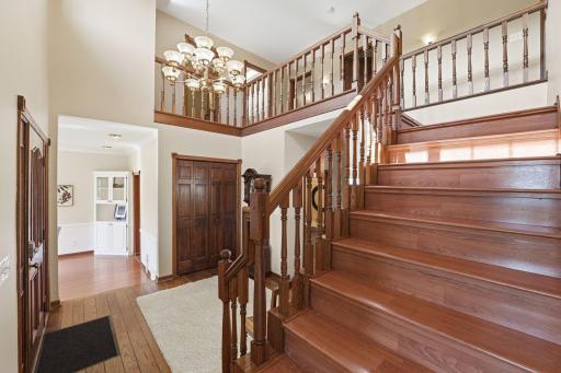 1451 Brookshire Court, Saint Paul, MN 55112