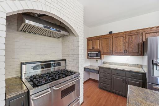1451 Brookshire Court, Saint Paul, MN 55112