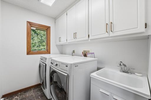1451 Brookshire Court, Saint Paul, MN 55112