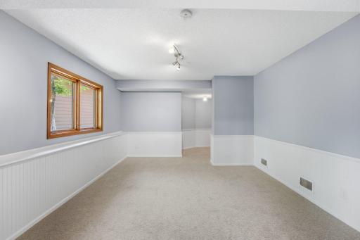 1451 Brookshire Court, Saint Paul, MN 55112