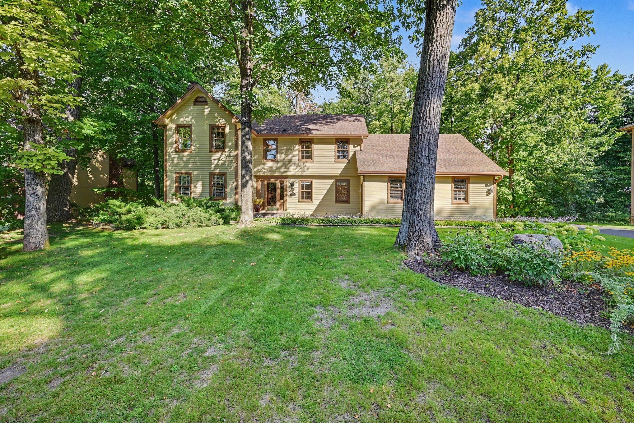 Burl Oaks is a premier Plymouth neighborhood. Centrally located with Luce Line access.