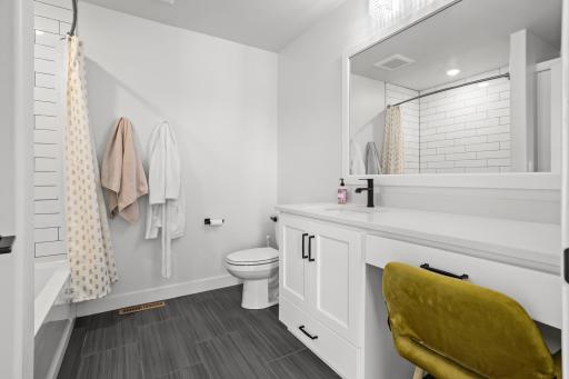 Suite 3.jpg