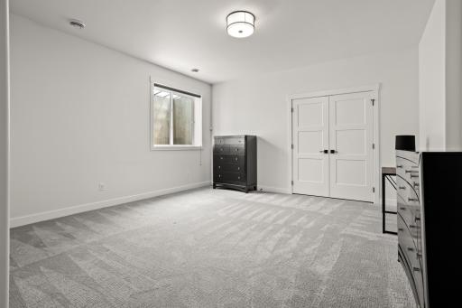 2815 Rivers Bend Drive E, West Fargo, ND 58078