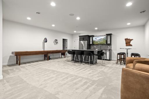 2815 Rivers Bend Drive E, West Fargo, ND 58078
