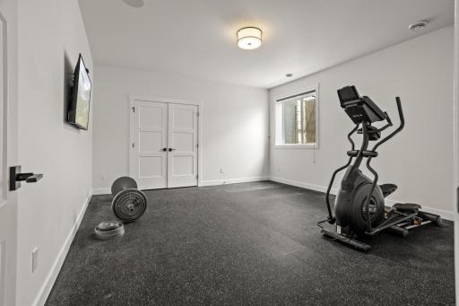 2815 Rivers Bend Drive E, West Fargo, ND 58078