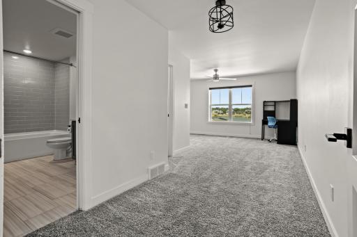 2815 Rivers Bend Drive E, West Fargo, ND 58078