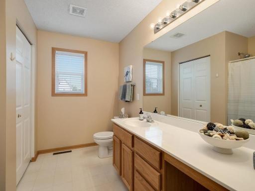 7561 Kimberly Lane N, Maple Grove, MN 55311