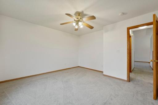 875 Myer Drive NE, Owatonna, MN 55060