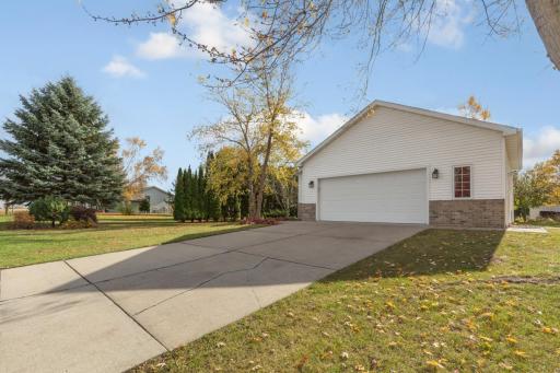 875 Myer Drive NE, Owatonna, MN 55060