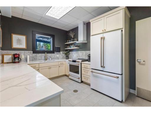 15366 Foster Drive N, Hugo, MN 55038