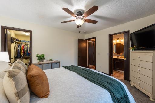 You'll appreciate the access to the upper-level full bathroom from the primary bedroom.