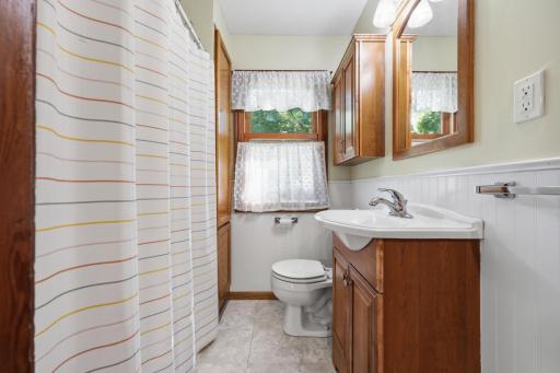 424 E 11th Street, Gibbon, MN 55335