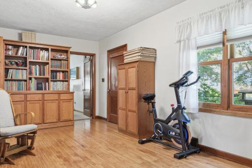 424 E 11th Street, Gibbon, MN 55335