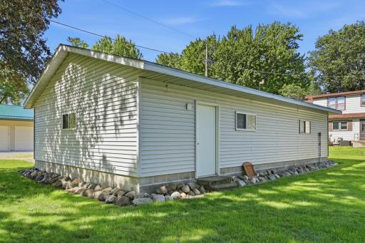 424 E 11th Street, Gibbon, MN 55335