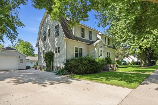 424 E 11th Street, Gibbon, MN 55335