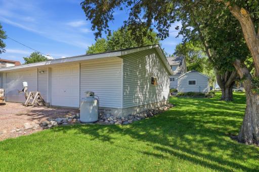 424 E 11th Street, Gibbon, MN 55335